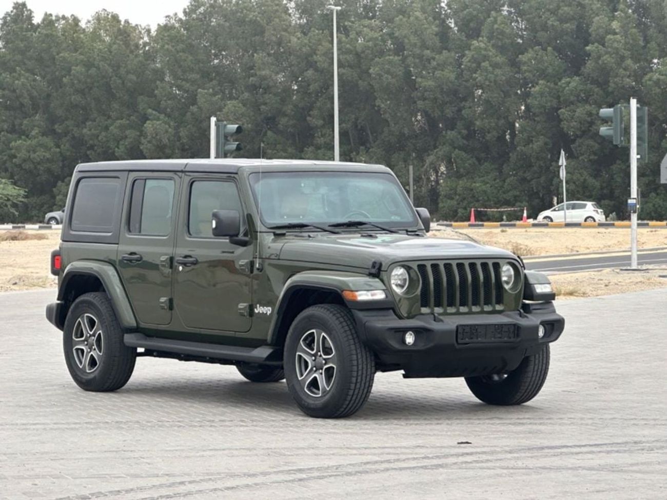 Jeep Wrangler Sport 3.6L M/T MODEL 2021 GCC CAR PERFECT CONDITION INSIDE AND OUTSIDE FULL OPTION