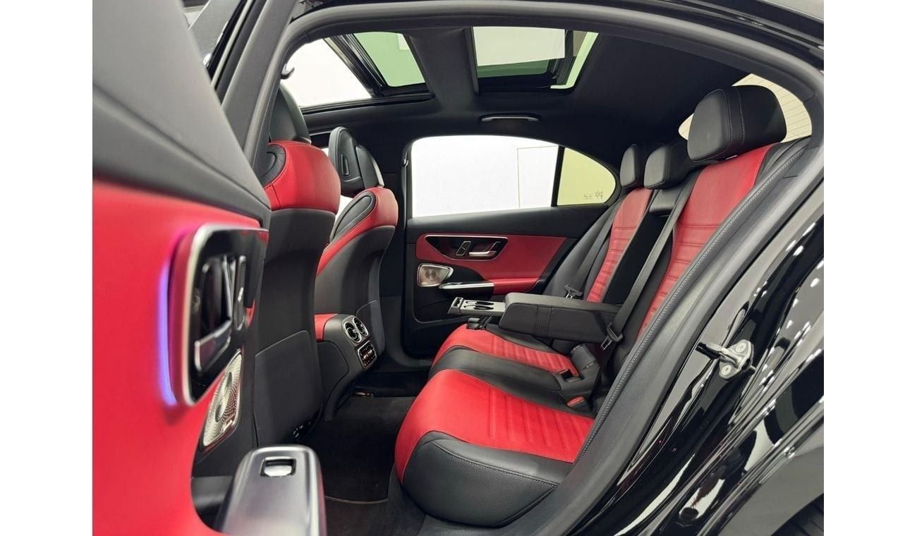 مرسيدس بنز C 200 Premium 2.0L 2024 Mercedes Benz C200 AMG, 2027 Mercedes Warranty, Very Low Kms, GCC