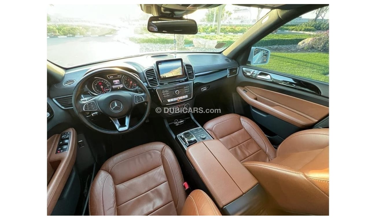 مرسيدس بنز GLE 400 AMG MERCEDES BENZ GLE400 2016 GCC 4MATIC FULL OPTIONS WITH ONE YEAR DEALER WARRANTY