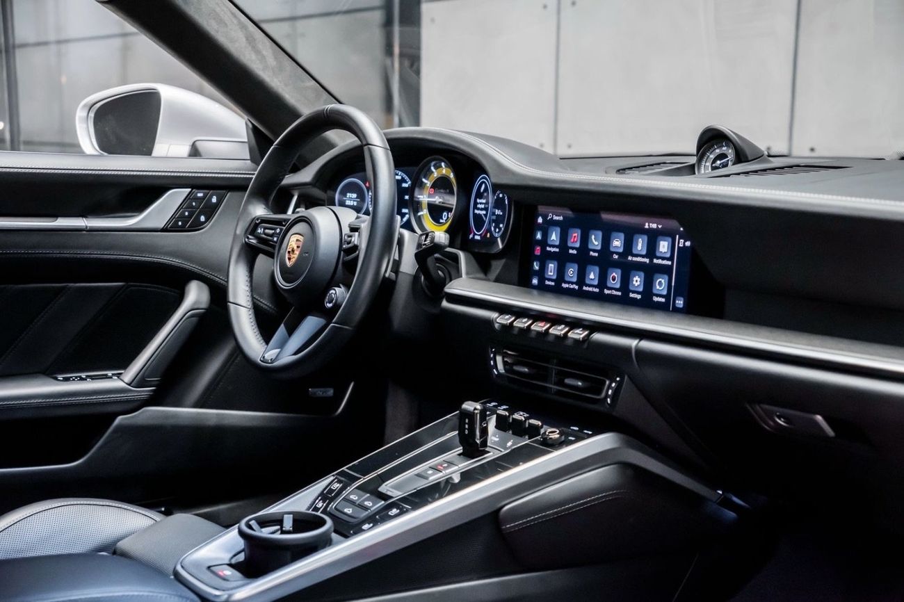 بورش 911 Turbo S 3.8L (640 HP) Coupe