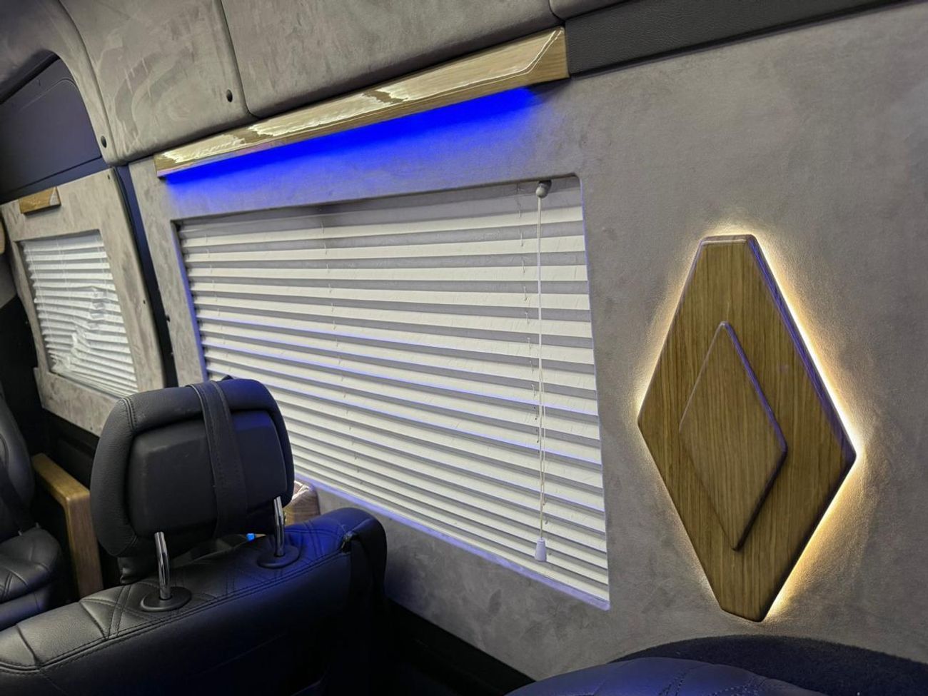 Mercedes-Benz Sprinter MERCEDES BENZ SPRINTER VIP 2020 SPECIAL DESIGN FULL SERVICE HISTORY