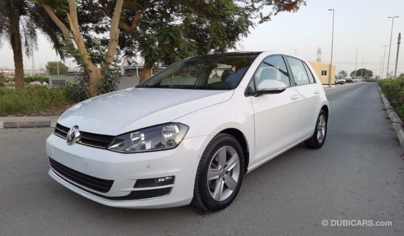 Volkswagen Golf TSI - WARRANTY - GCC SPECS - FULL SERVICE HISTORY -