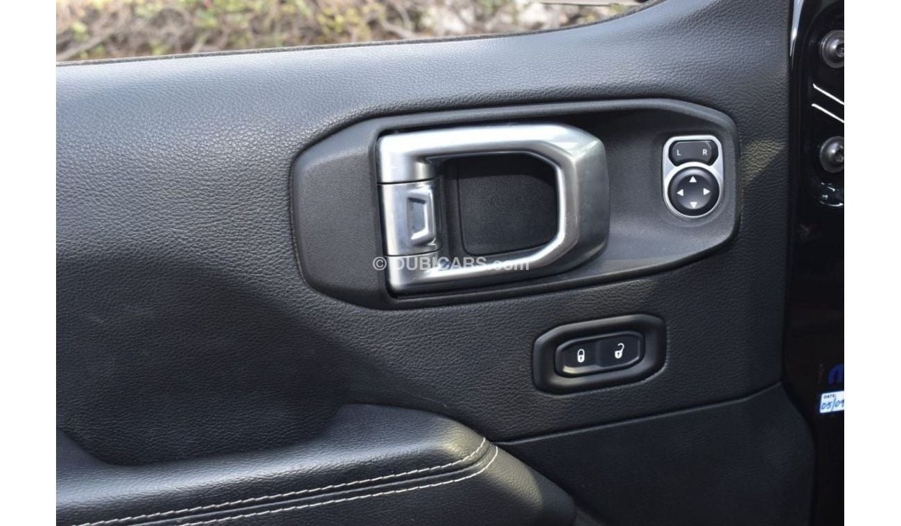 جيب رانجلر صحارى