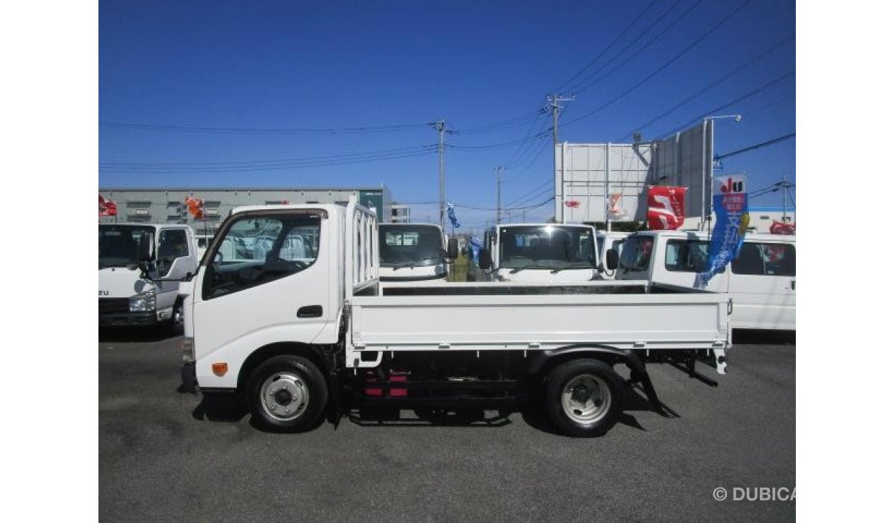 Hino Dutro XZU605M