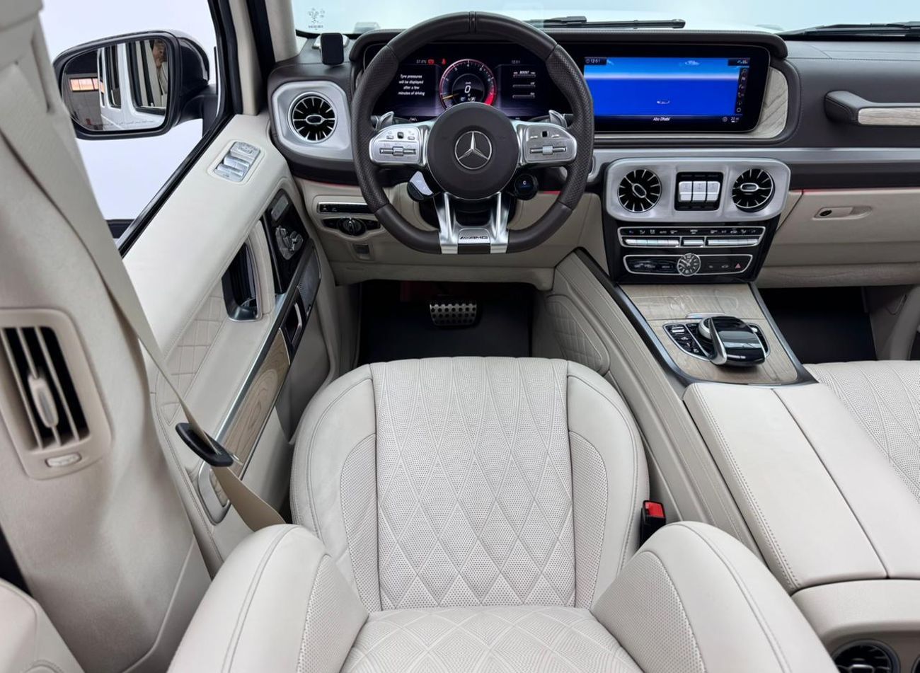 Mercedes-Benz G 63 AMG 2022 Mercedes-Benz G63 AMG Night package, 2027 Mercedes Warranty and Service Pack, GCC