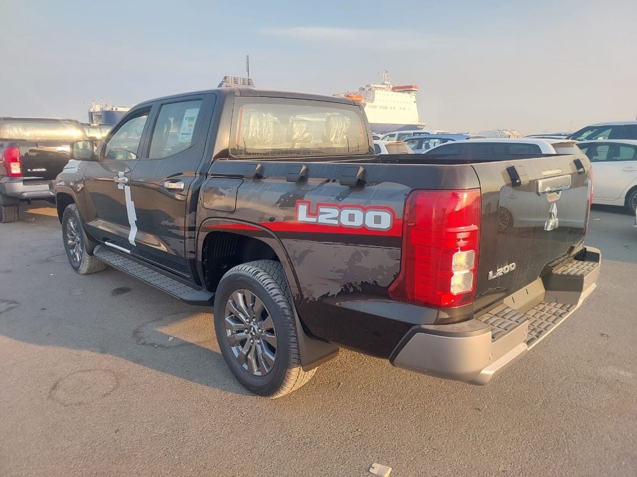ميتسوبيشي L200