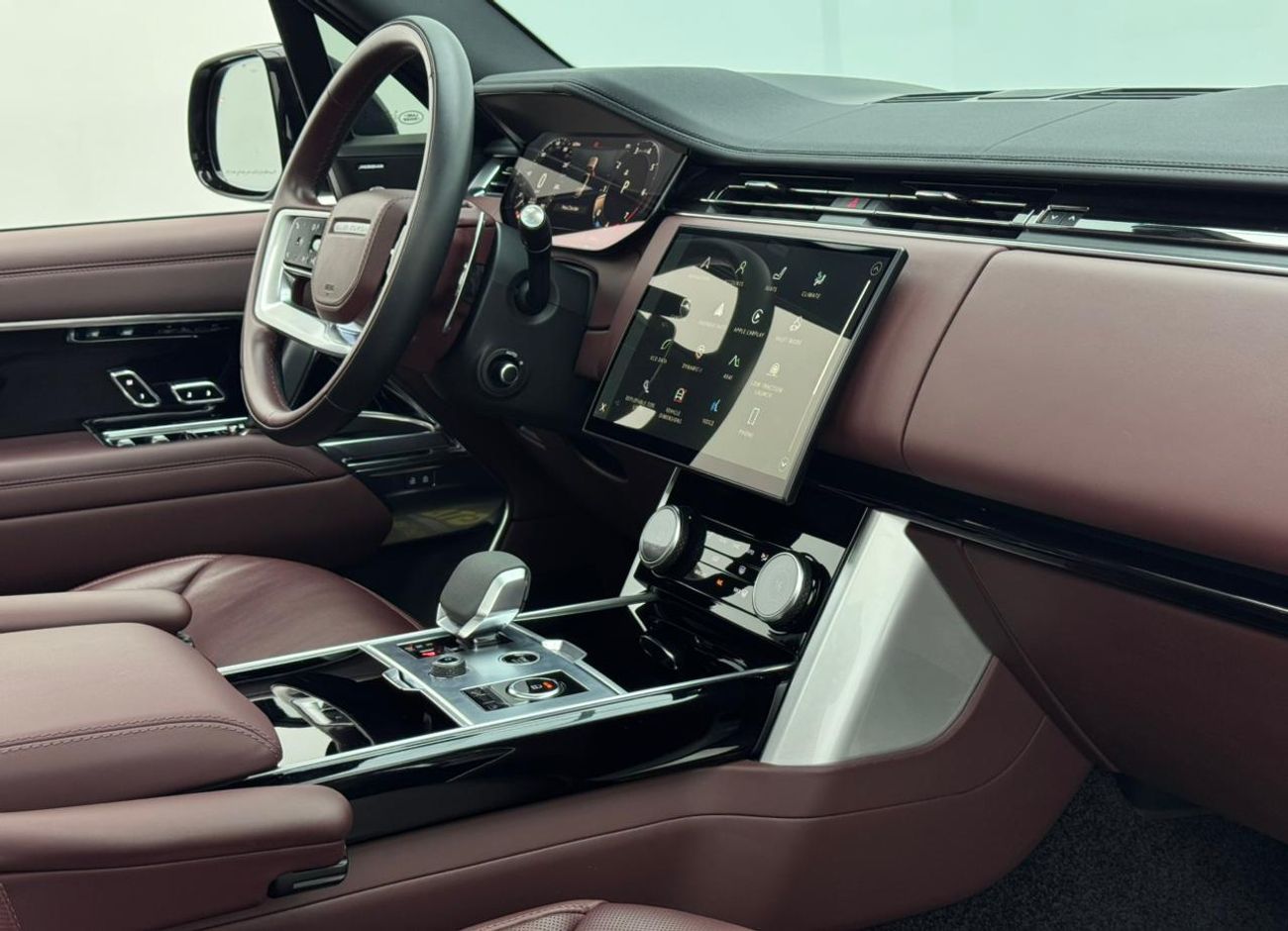 لاند روفر رينج روفر HSE P530 4.4L 2023 Range Rover Vogue P530 HSE, 2028 Range Rover Warranty + Service Pack, GCC