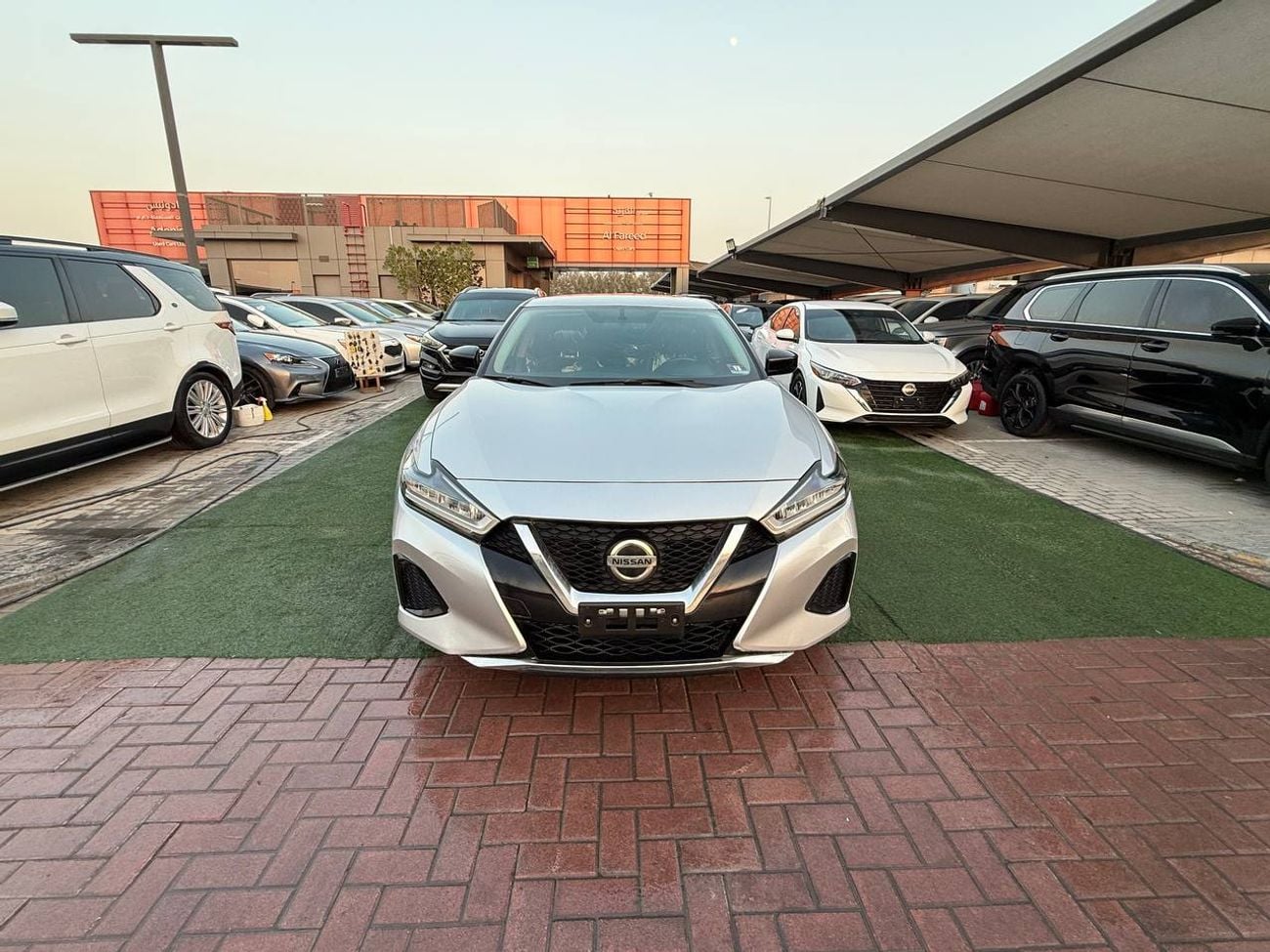 Nissan Maxima PLATINUM first owner, clean use