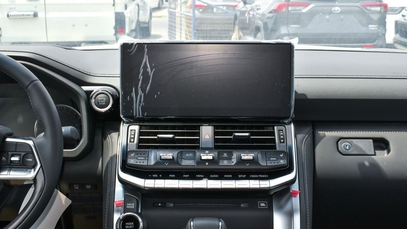 Toyota Land Cruiser Toyota land cruiser VXR 3.5L petrol MY 2025