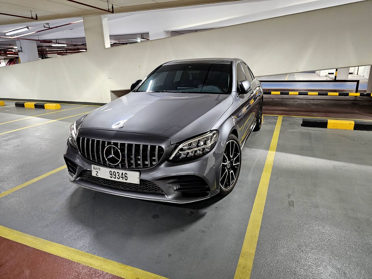 Mercedes-Benz C 300 Std 2.0L (258 HP)