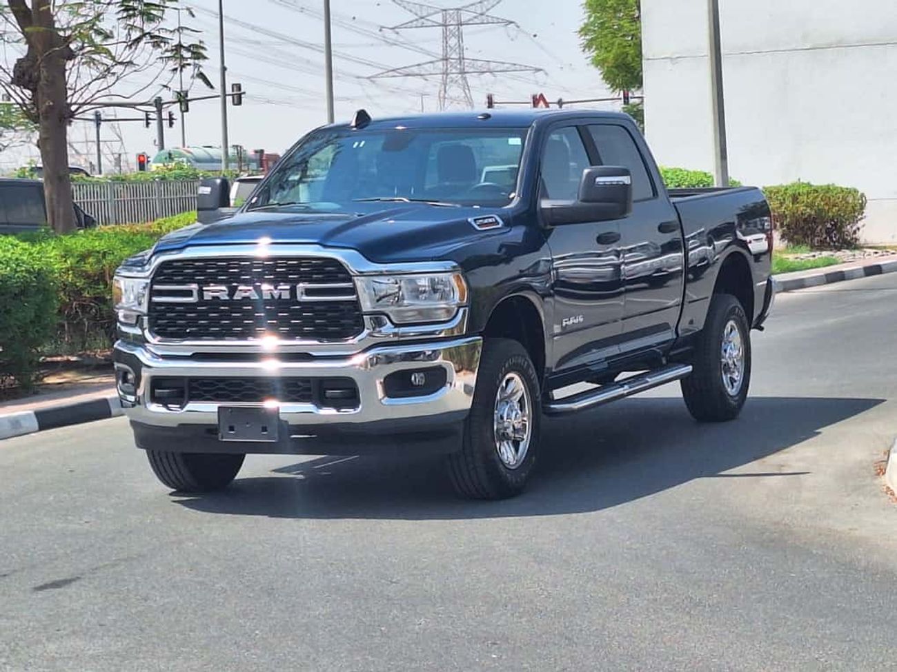 رام 2500 2024 RAM 2500 BIG HORN 6.4L V8 HEMI