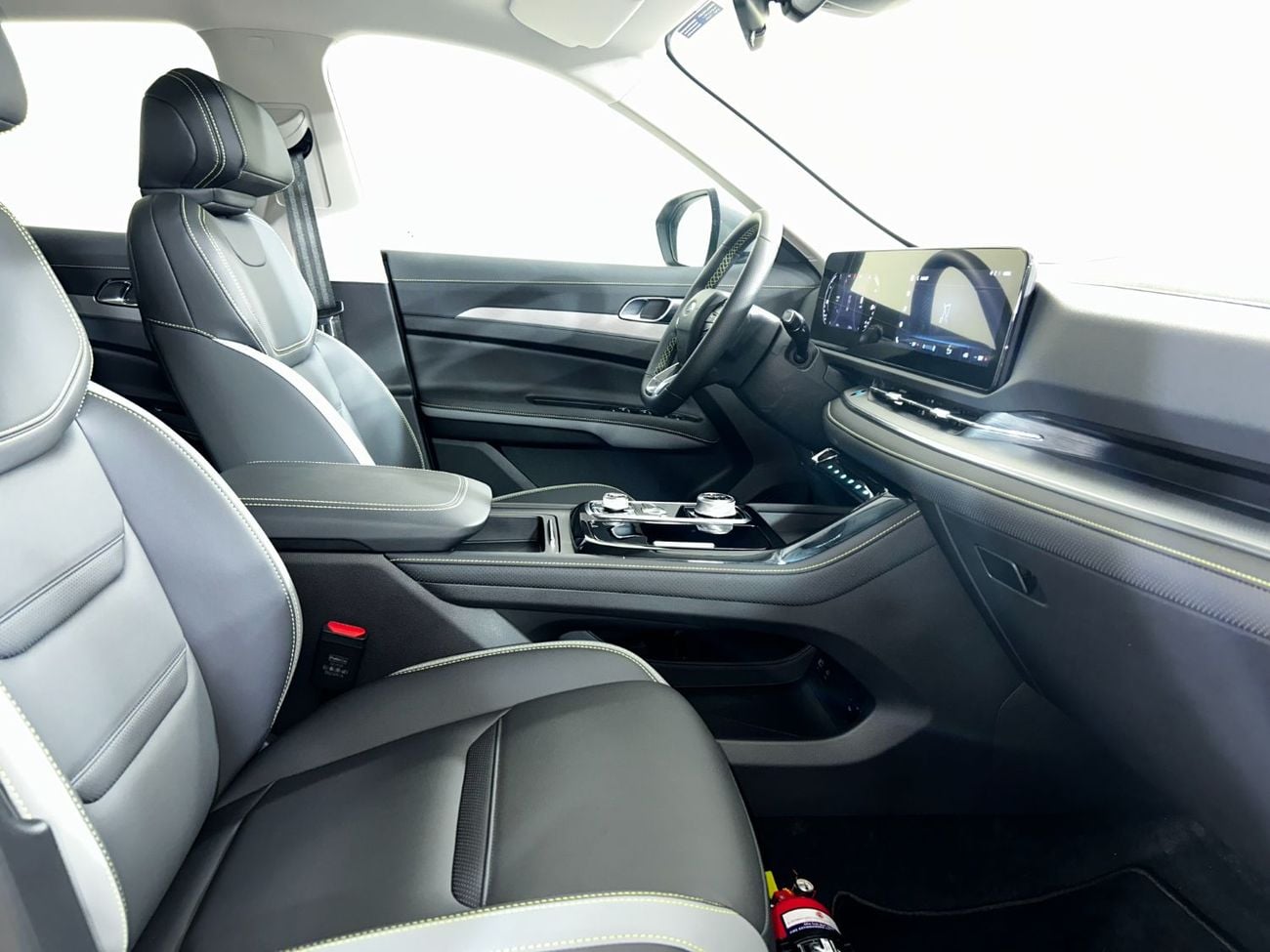 Ford Territory TREND TER2126H 1.5 FHEV / AL TAYER MOTORS AL QOUZ SHOWROOM