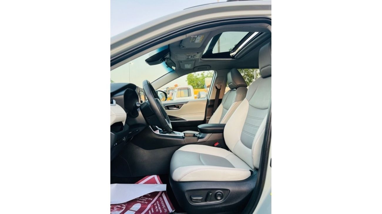 تويوتا راف ٤ XLE PREMIUM SUNROOF LEATHER SEAT