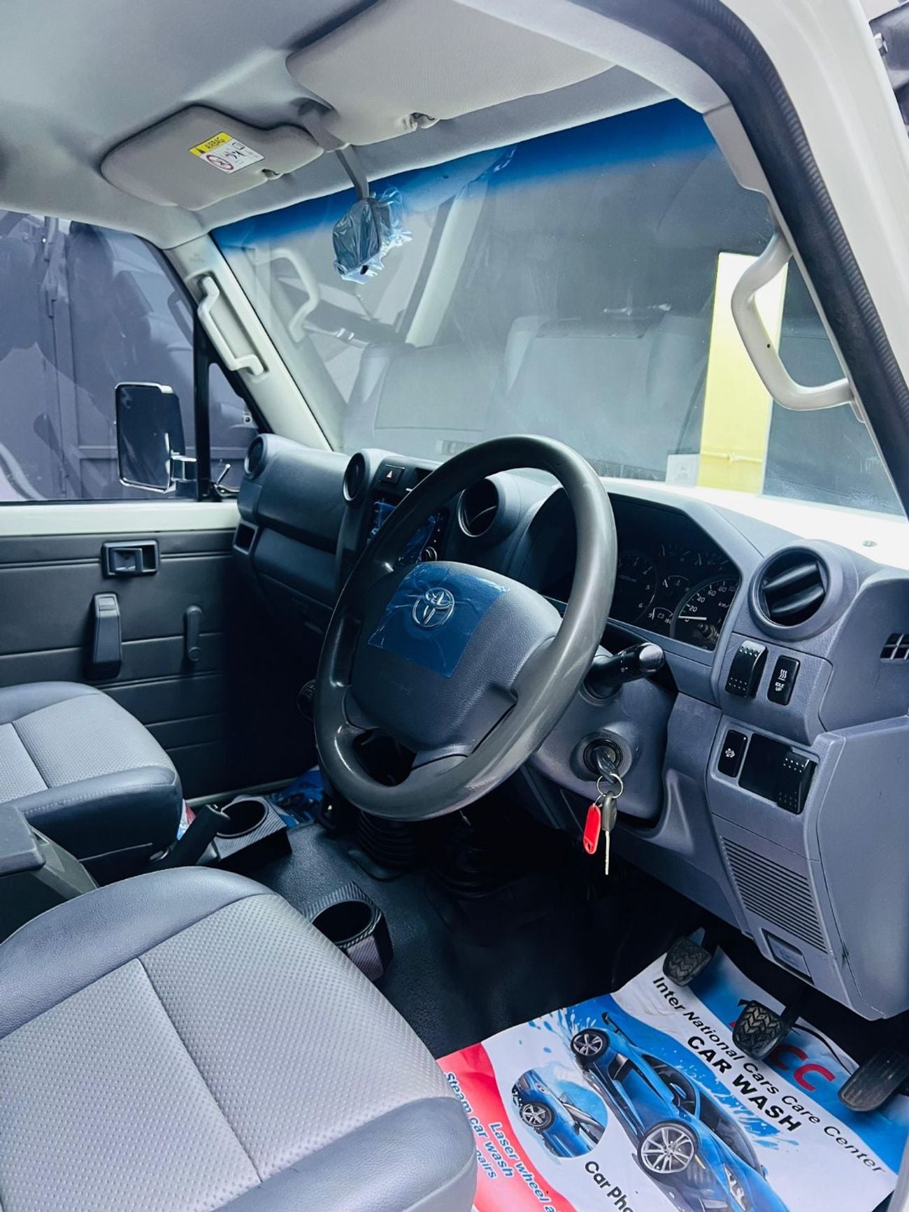 Toyota Land Cruiser Pick Up DIESEL 4.5L ,RIGHT HAND 2O16 MODEL ONLY FOR EXPORT AVAILABLE