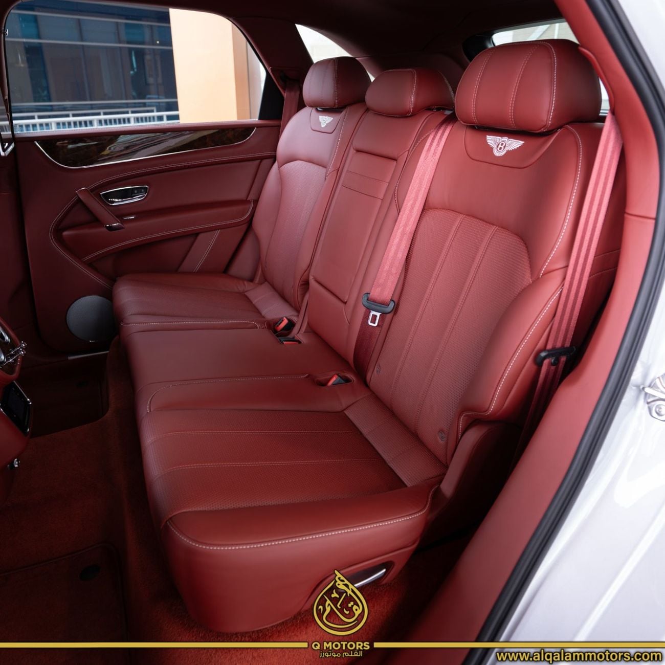 بنتلي بينتايجا Bentley Bentayga W12 2018 - GCC Specs - Done 64,000KM