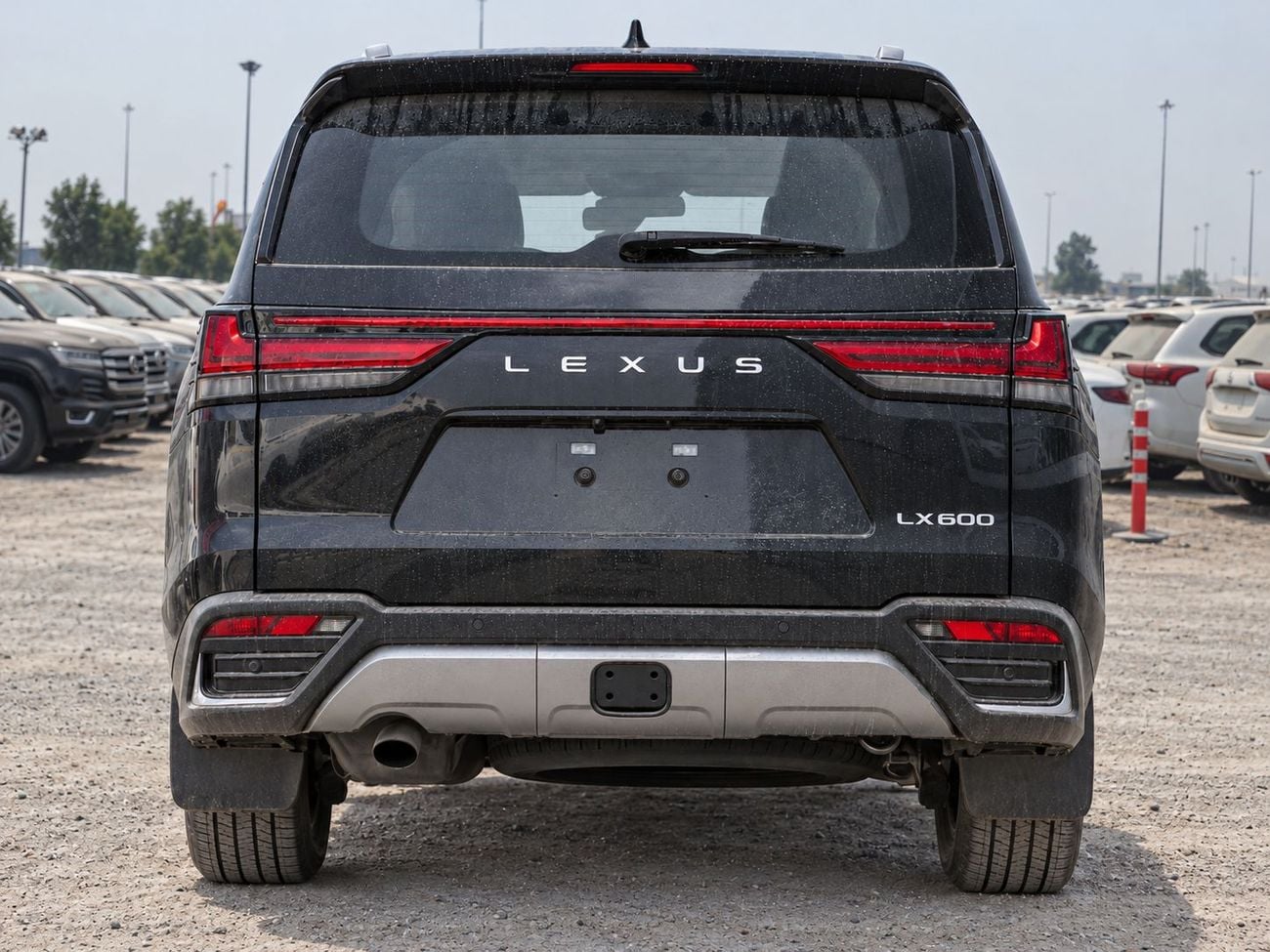 لكزس LX 700h VIP ECTAV0005 - لكزس LX700h F سبورت موديل 2026 - محرك هجين سعة 3.5 لتر، ناقل حركة أوتوماتيكي - لون أسود 