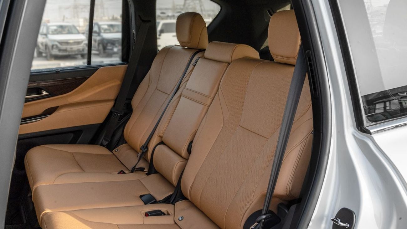 لكزس LX 700h 2026 Lexus LX700h Signature 3.5L AT Hybrid With Auto Parking (White-Tan)