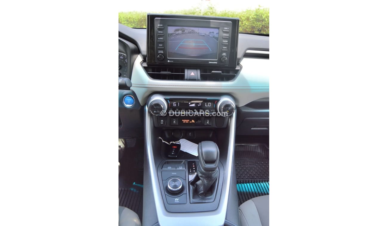 Toyota RAV4 XLE Full option Hybrid