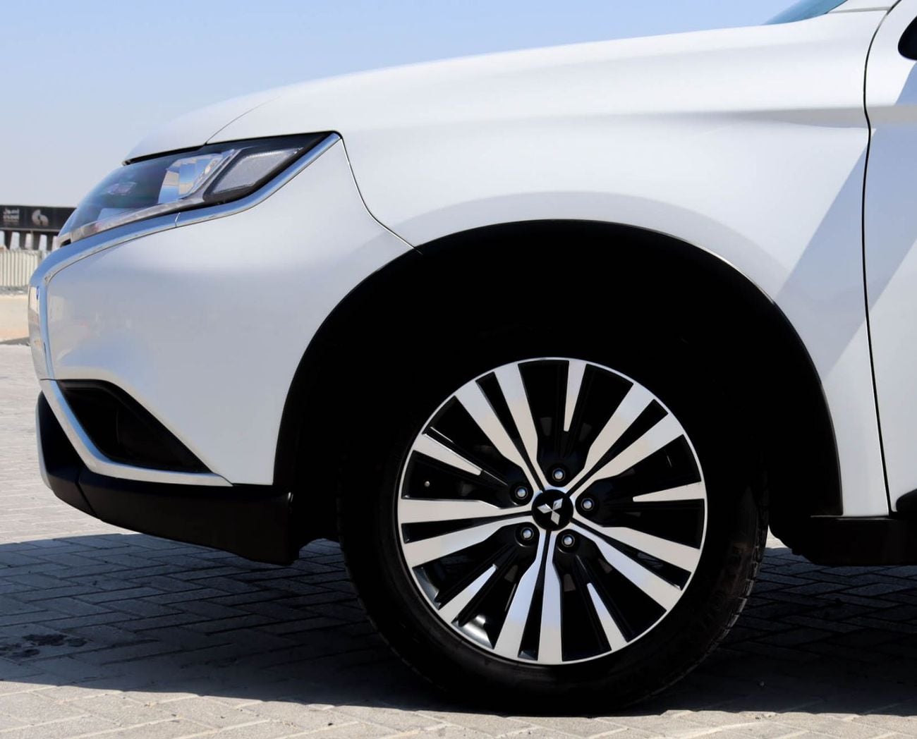 Mitsubishi Outlander GLX Mitsubishi Outlander | 2.5 L | 2022 | GCC | Accident-Free |  In Excellent Condition | 958 P.M