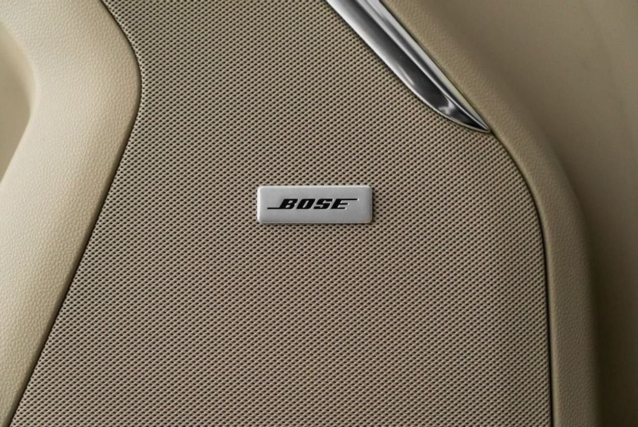 GMC Yukon Denali 6.2L (8 Seater)