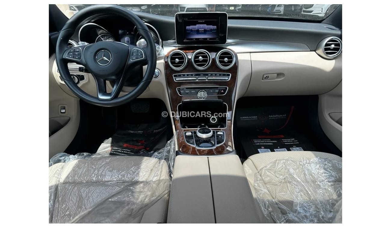 Mercedes-Benz C 300 Luxury