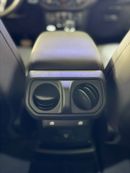 Jeep Wrangler Unlimited Sahara 2.0L A/T