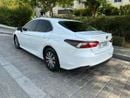 Toyota Camry LE Hybrid 2.5L