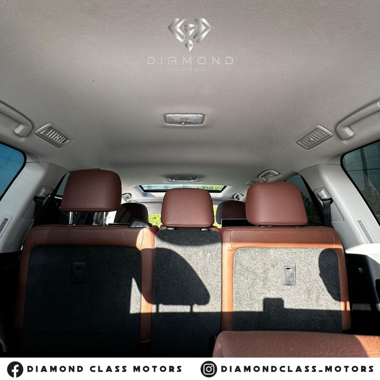 Toyota Land Cruiser Toyota Land Cruiser VXR Full option  GCC  Under Warranty  Full Service History