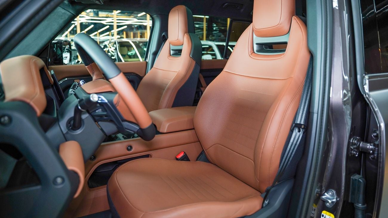 لاند روفر ديفندر Octa