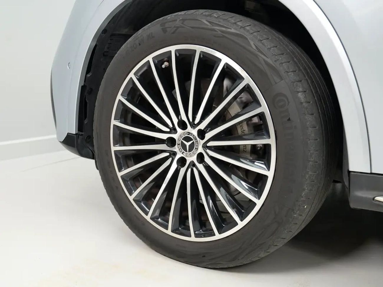 مرسيدس بنز GLC 300 4MATIC - Korean Specs - Brand Condition