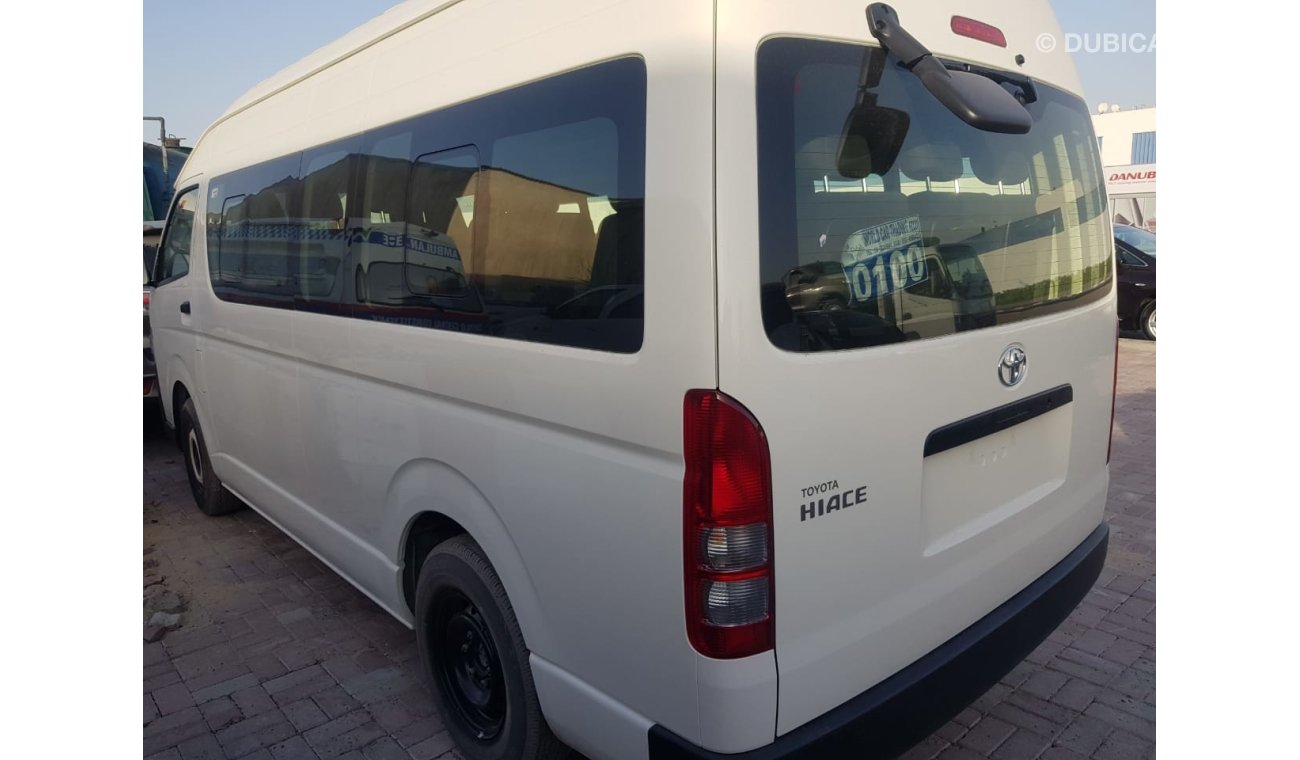 Toyota Hiace 13 seats