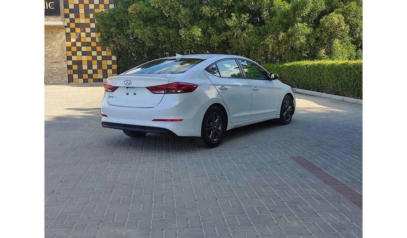 هيونداي إلانترا Standard 2.0L Hyundai Elantra 2017 2.0 usa full automatic