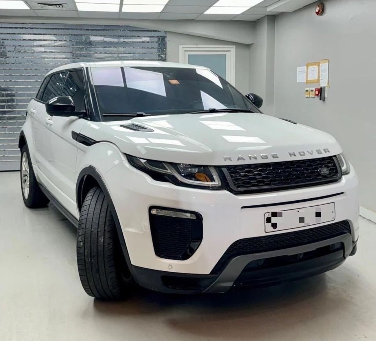 Land Rover Range Rover Evoque Dynamic SE
