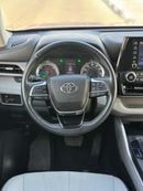 Toyota Highlander Hybrid 2.5 leather seats,push start