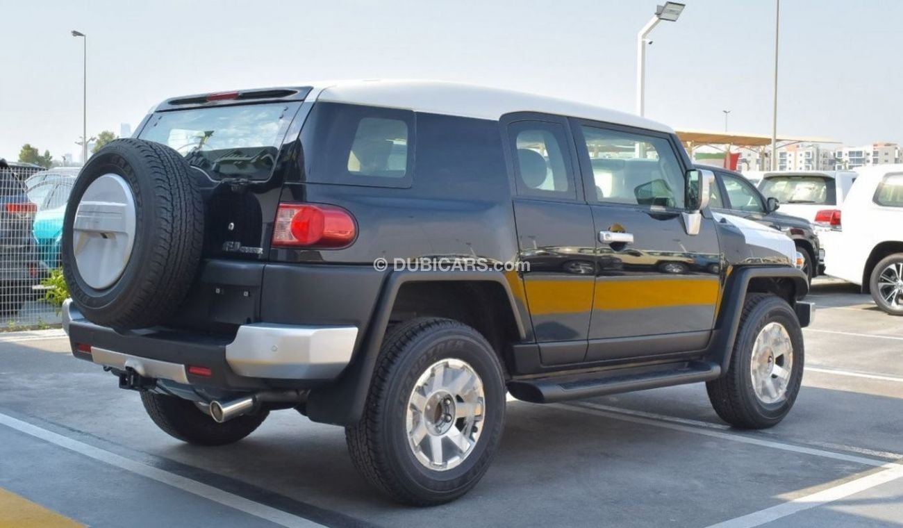New TOYOTA FJ CRUISER 4.0L V6 2023 2023 for sale in Dubai - 602205