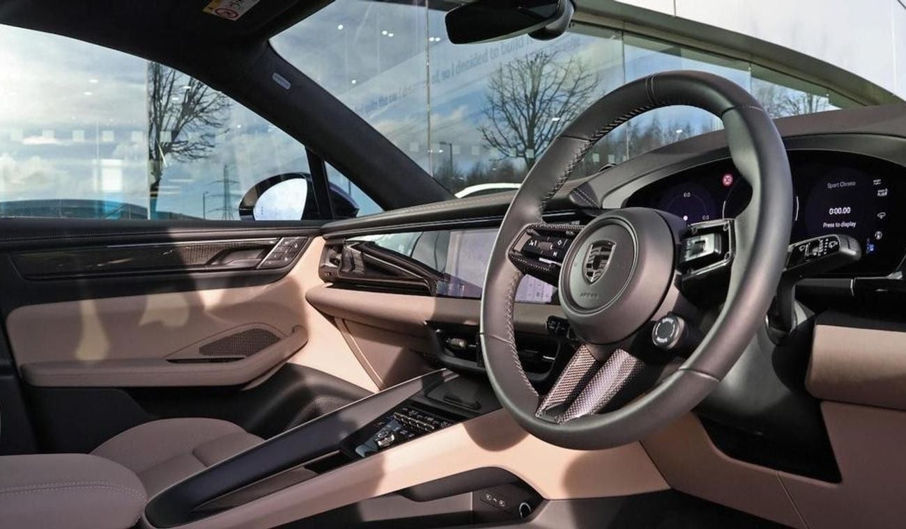 بورش ماكان Electric Estate 470kW Turbo RIGHT HAND DRIVE