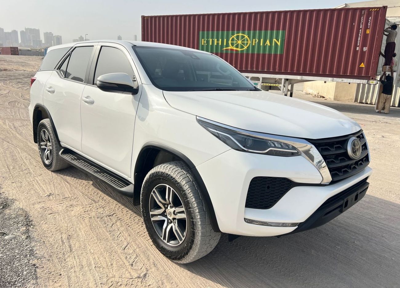 Toyota Fortuner 2024 SHAPE ,DIESEL 2.8 LITER ,RIGHT HAND DRIVE 2020 MODEL