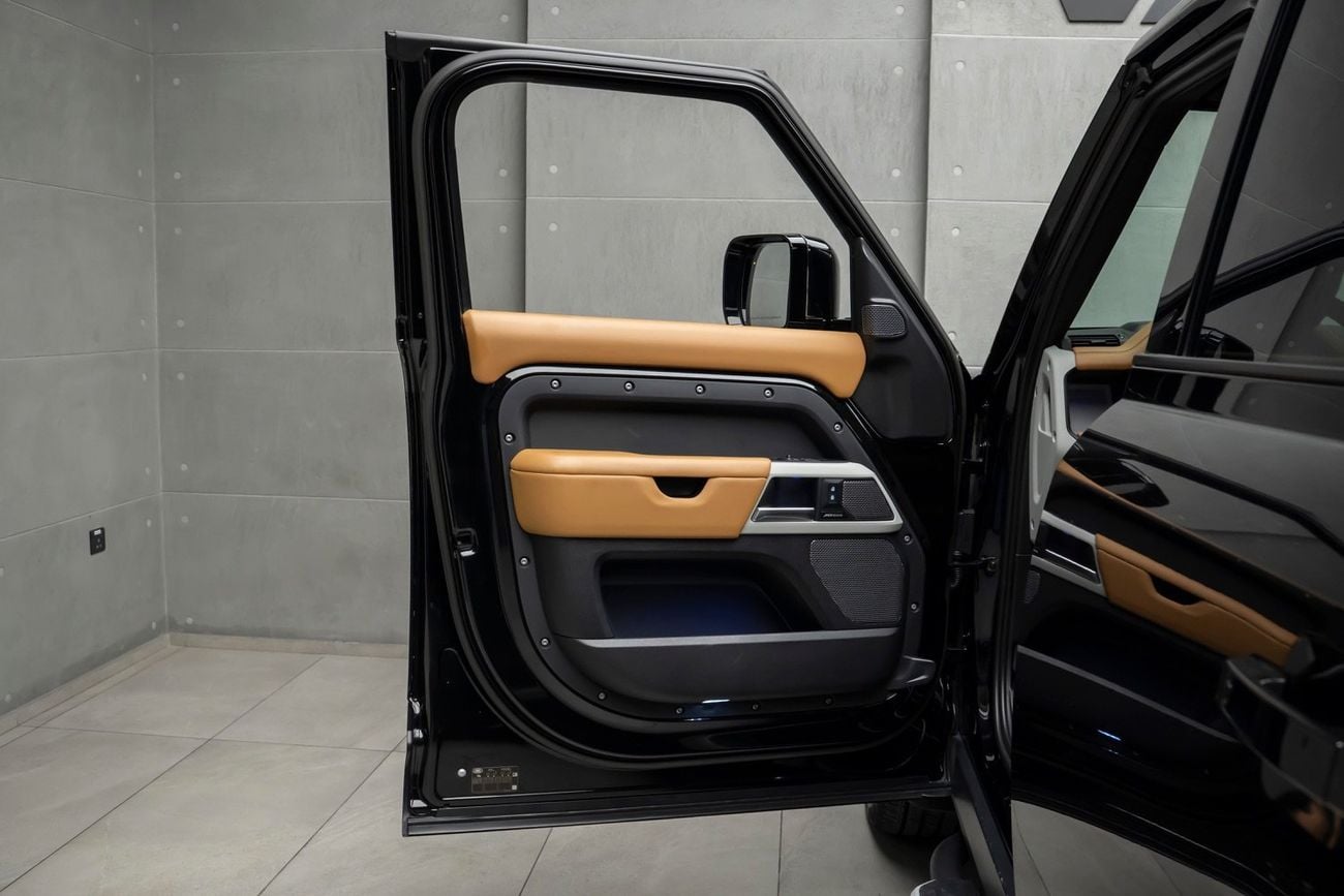 لاند روفر Defender 110 HSE P400
