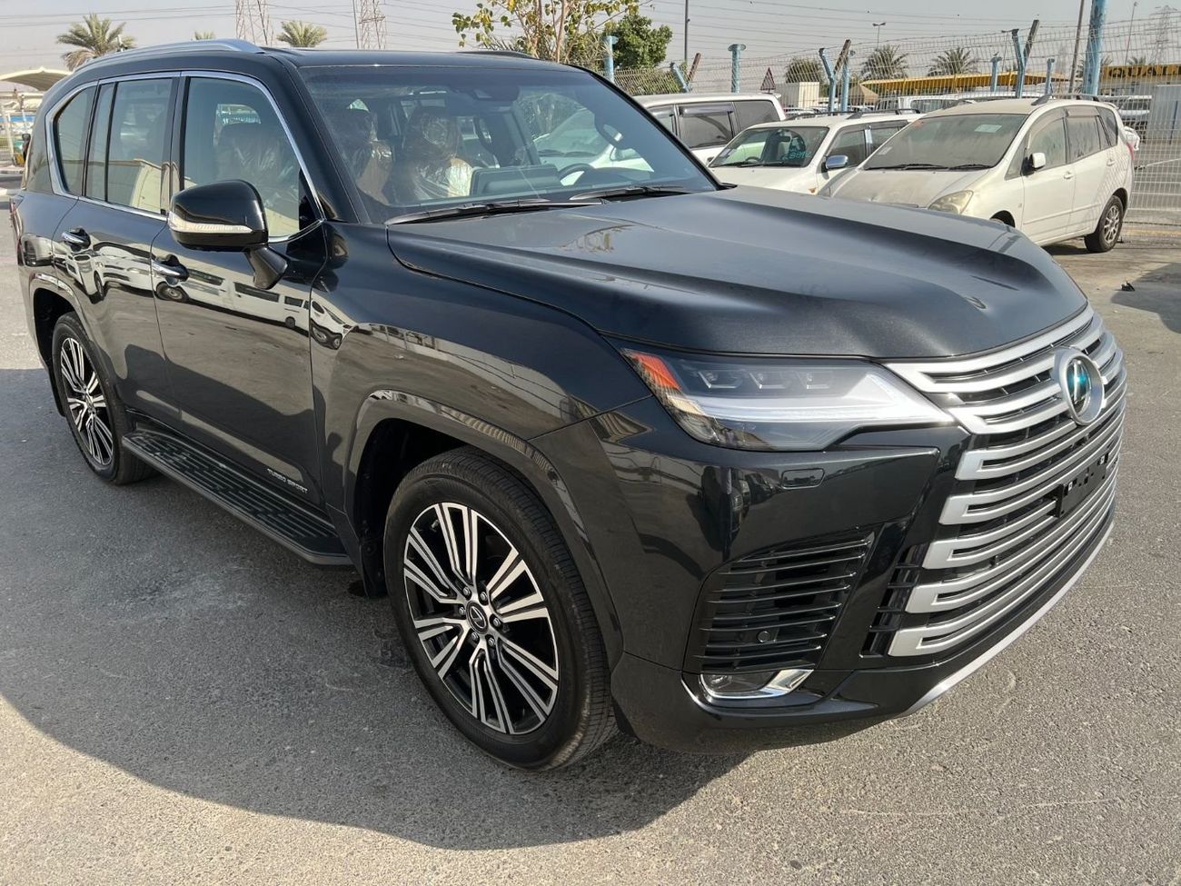 Lexus LX 600 Turbo Sport 3.5L V6 Twin Turbo (7-Seater)