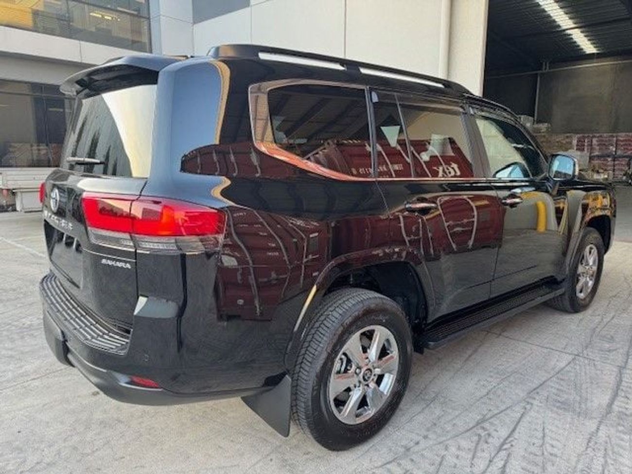 Toyota Land Cruiser Toyota Lc300 Sahara RHD,diesel engine 3.3L ,black colour 2026 brand new