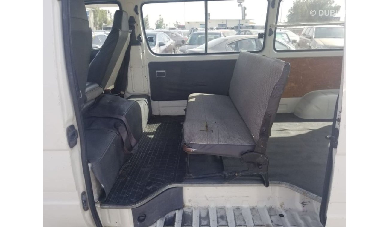 تويوتا هاياس Hiace RIGHT HAND DRIVE (Stock no PM 584 )