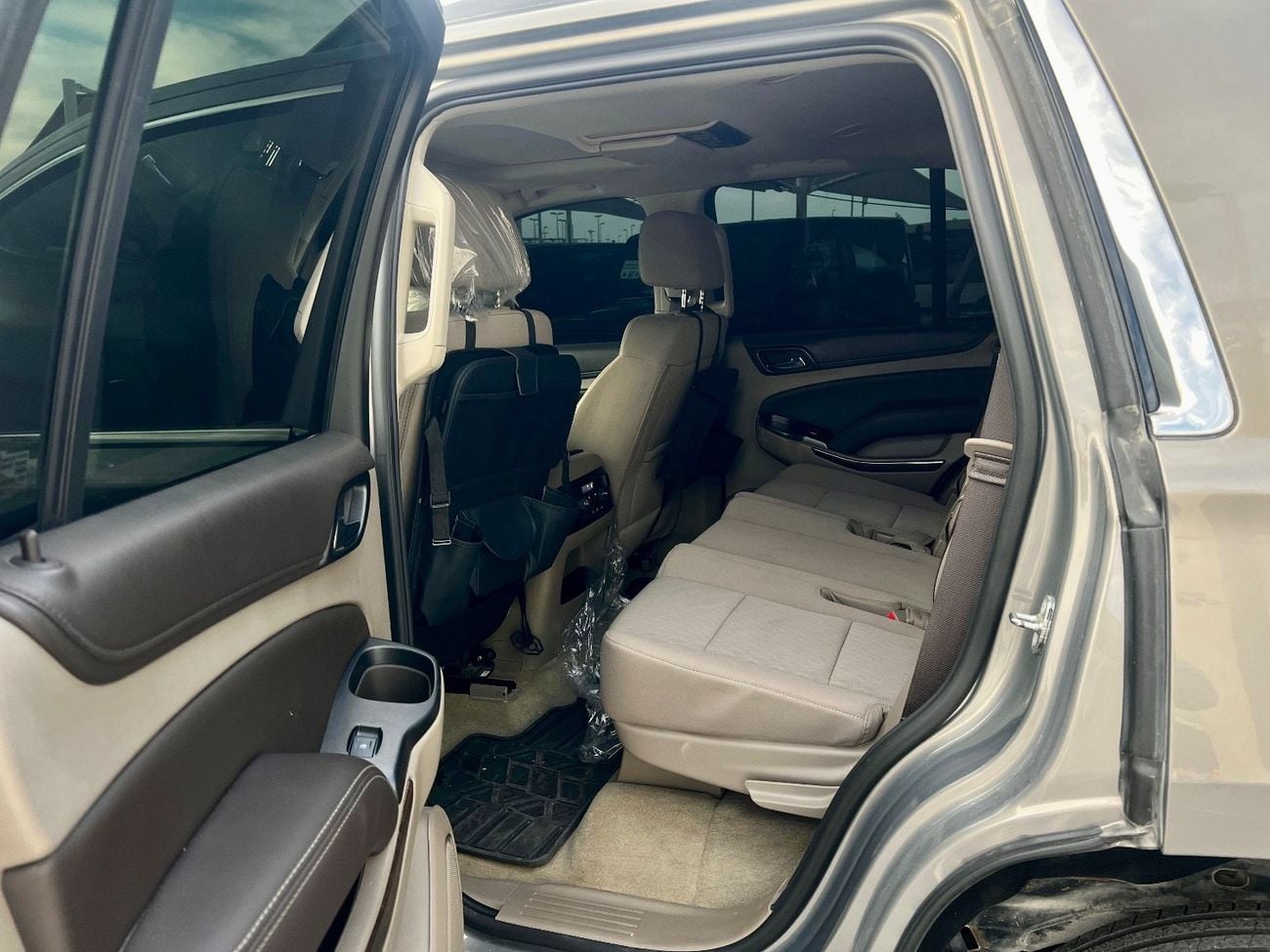 Chevrolet Tahoe LT Z71 5.3L (8 Seater)