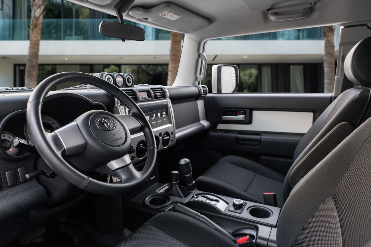 تويوتا إف جي كروزر FJ Cruiser GXR | 2,801 P.M | 0% Downpayment | Under Warranty!