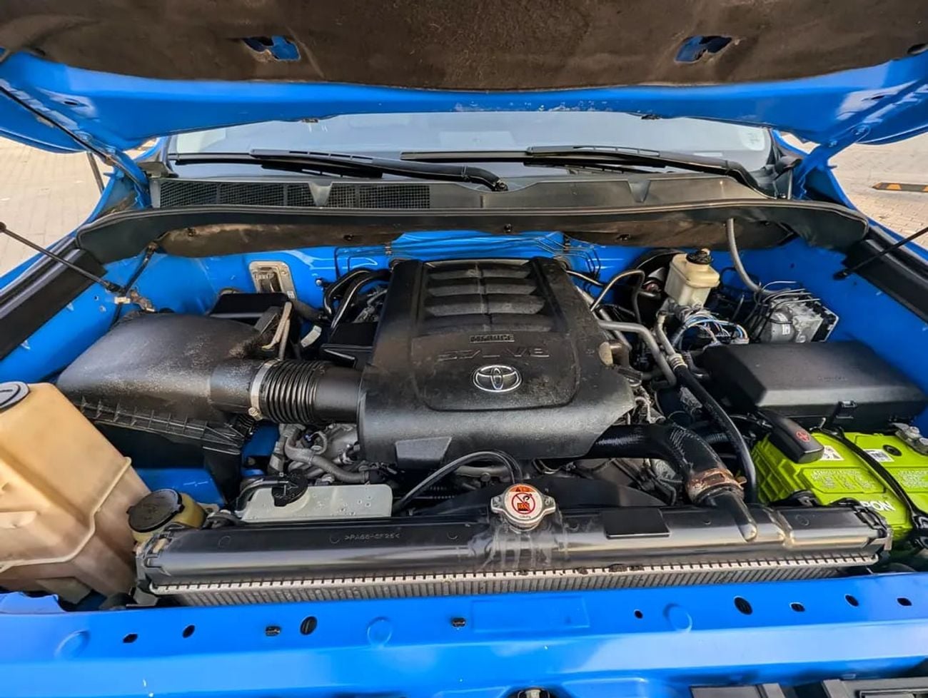 Toyota Tundra TRD PRO Crewmax AMERICAN SPECIFICATION INTERIOR AND EXTERIOR EXCELLENT CONDITION