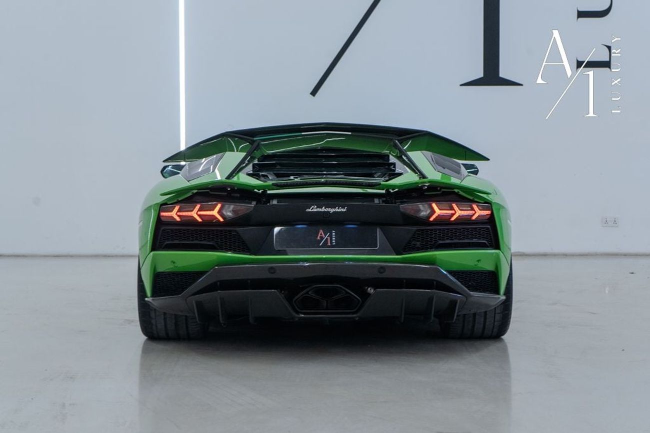 Lamborghini Aventador 6.5L V12