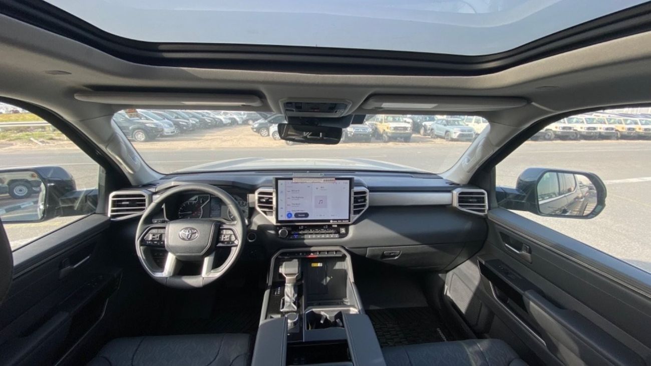 Toyota Tundra LIMITED 3.5 CAPSTONE HEV 4x4 CREW MAX. Brand New