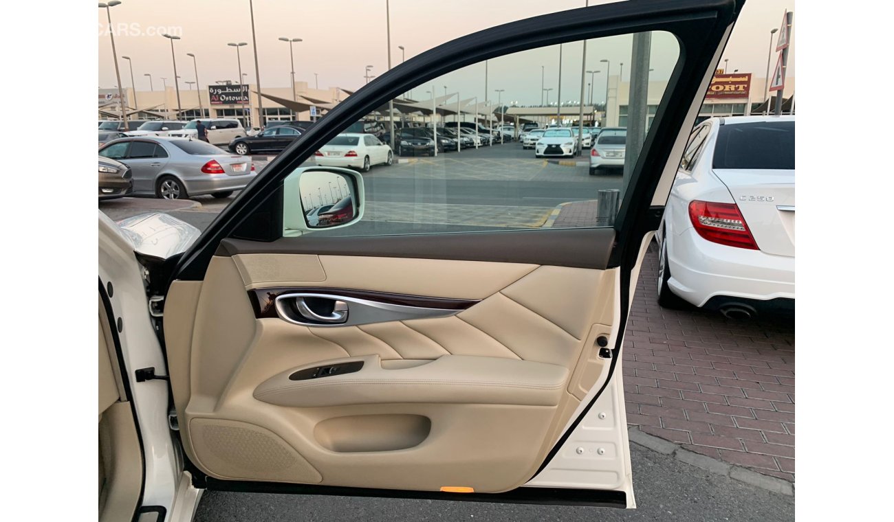 إنفينيتي Q70 Infiniti Q70_Gcc_2015_Excellent_Condition _Full option