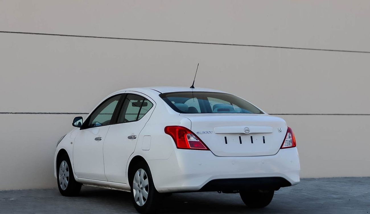 نيسان صني سيارة نيسان صني S (N18) موديل 2022، سيدان بأربعة أبواب، محرك بنزين 1.6 لتر، ناقل حركة أوتوماتيكي، دف