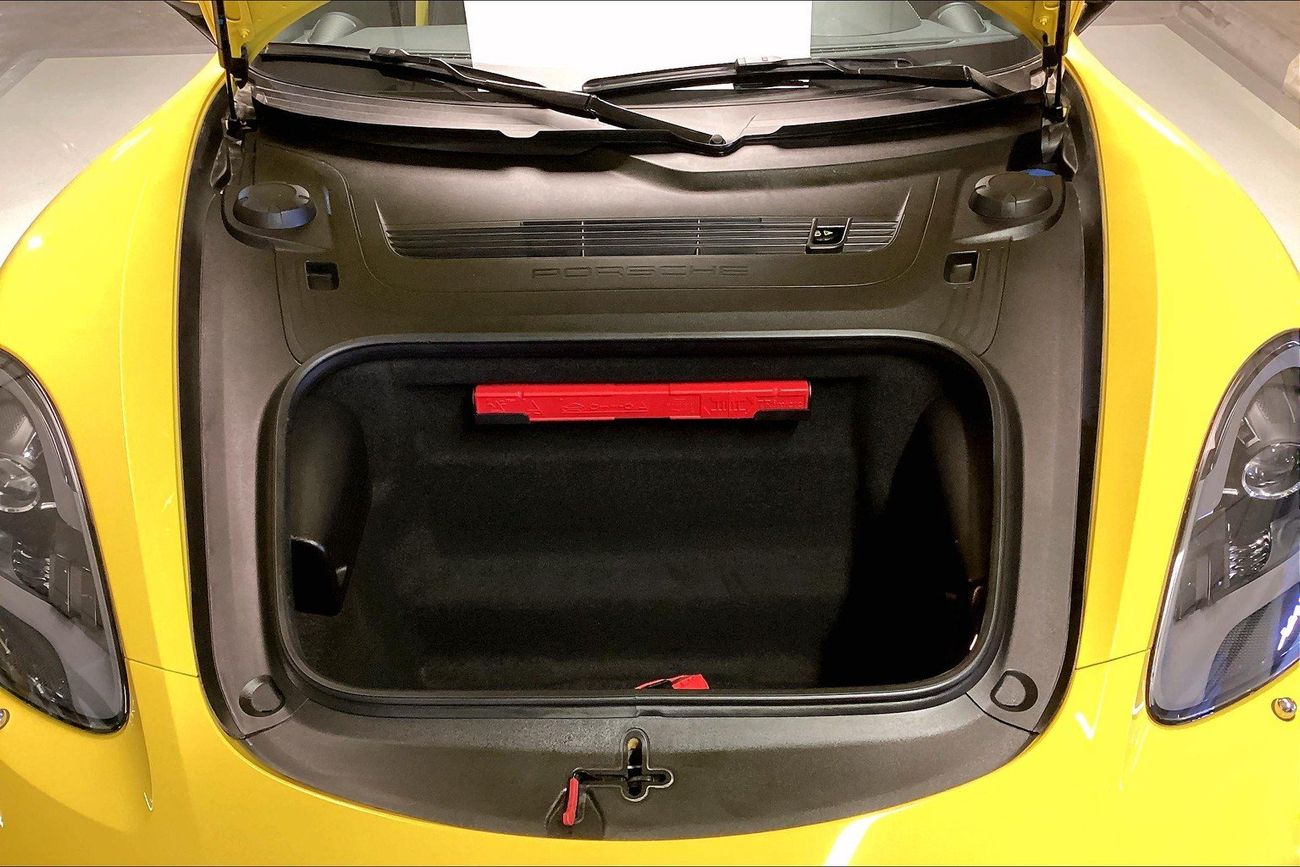 Porsche 718 Boxster Standard | upto AED 20,000 Ramadan Discount | Guaranteed Warranty | 0 Down Payment