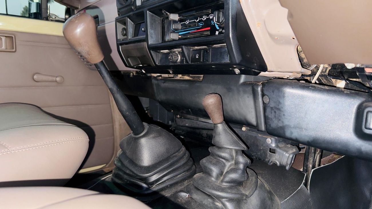 Toyota Land Cruiser Pick Up SINGLE CABIN | 4.5L PETROL ENGINE | MANUAL TRANSMISSION | RHD